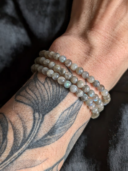 Bracelet élastiqué en labradorite triple rangs - Aurore Lune