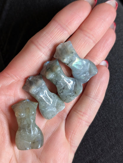 Statuette femme labradorite - Aurore Lune
