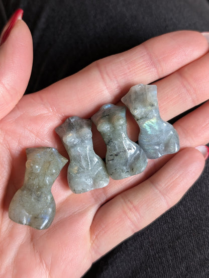 Statuette femme labradorite - Aurore Lune
