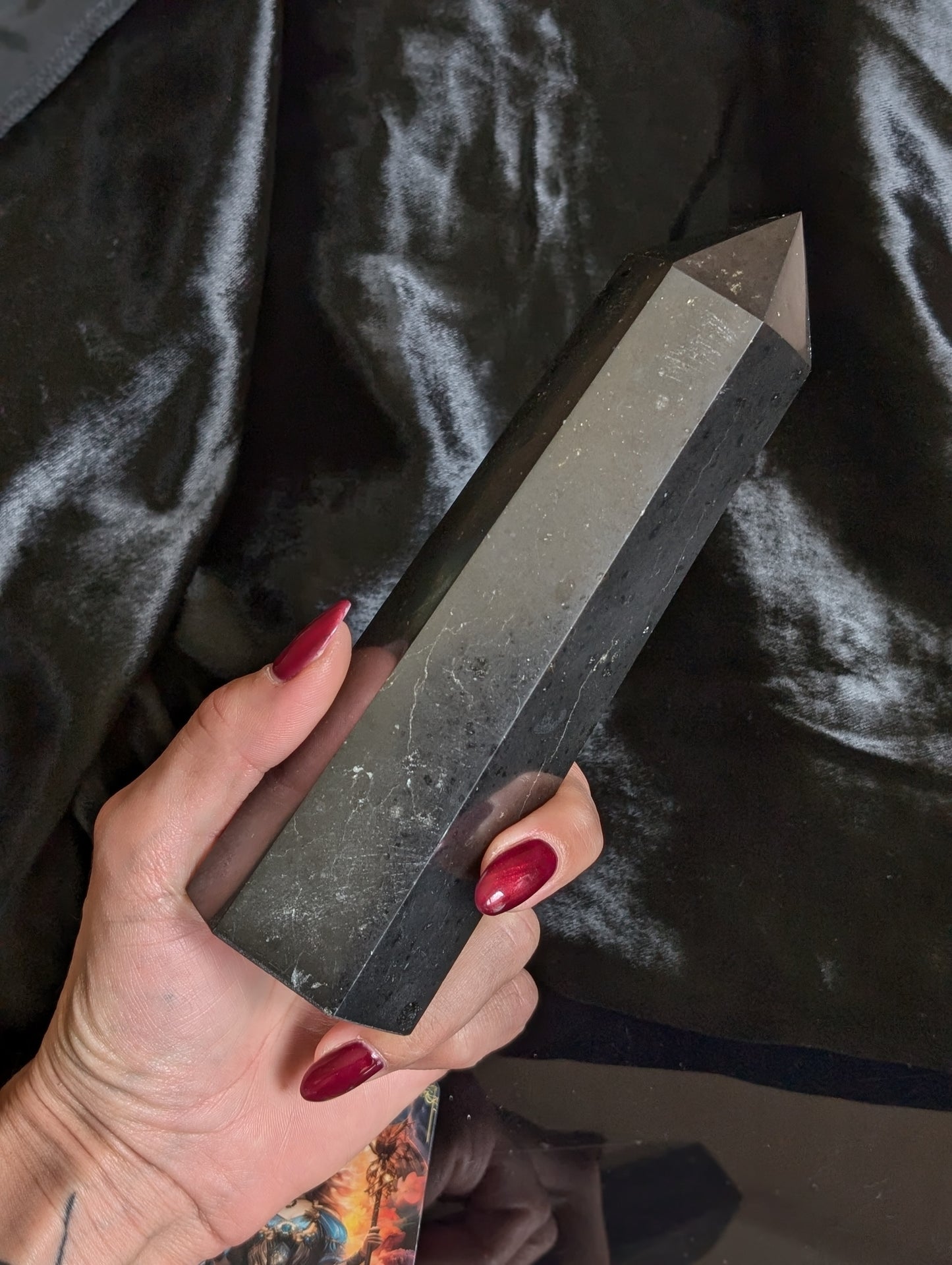Pointe tourmaline Noire à poser 0.7  kilogrammes 18 cm