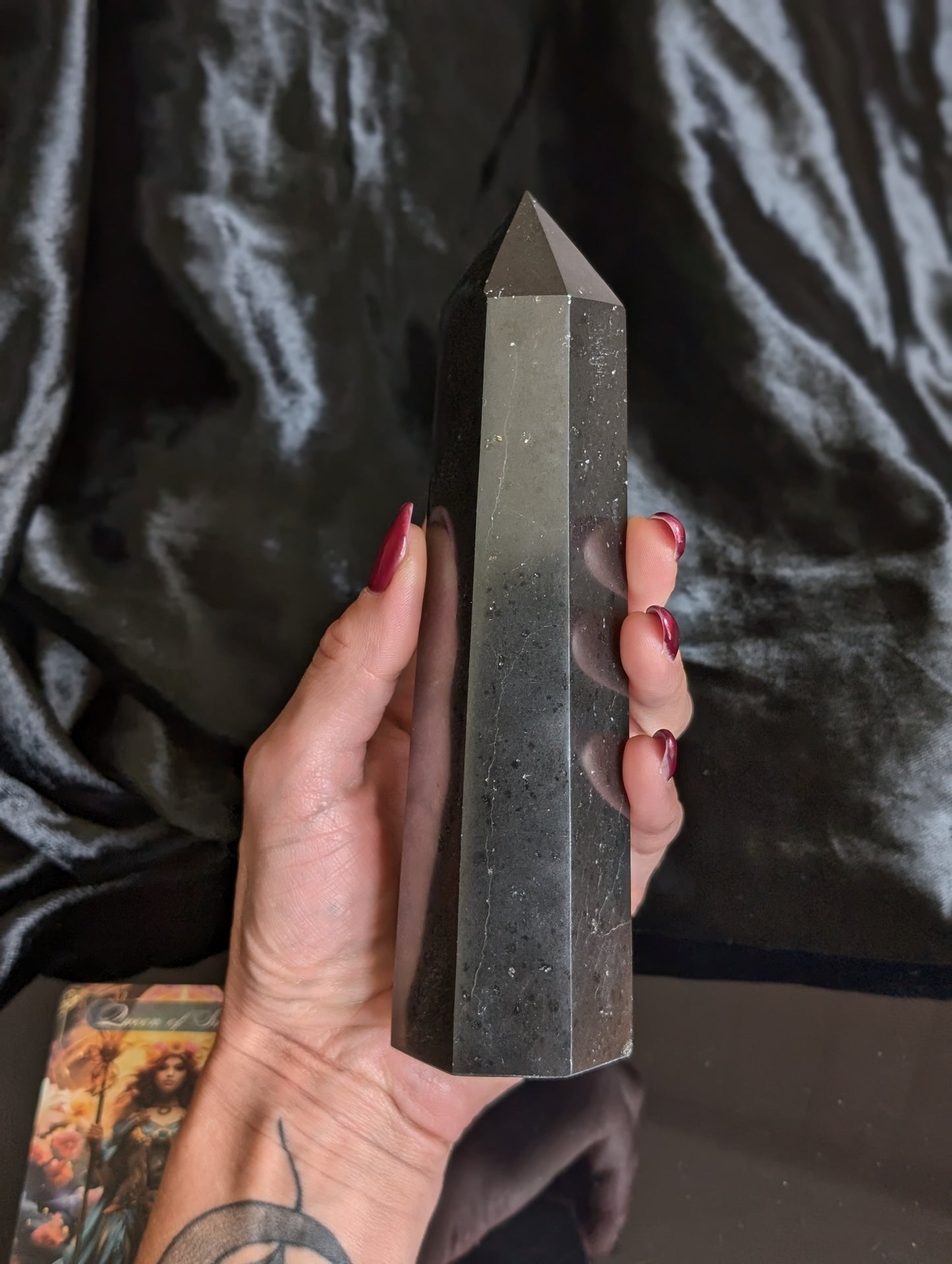Pointe tourmaline Noire à poser 0.7  kilogrammes 18 cm
