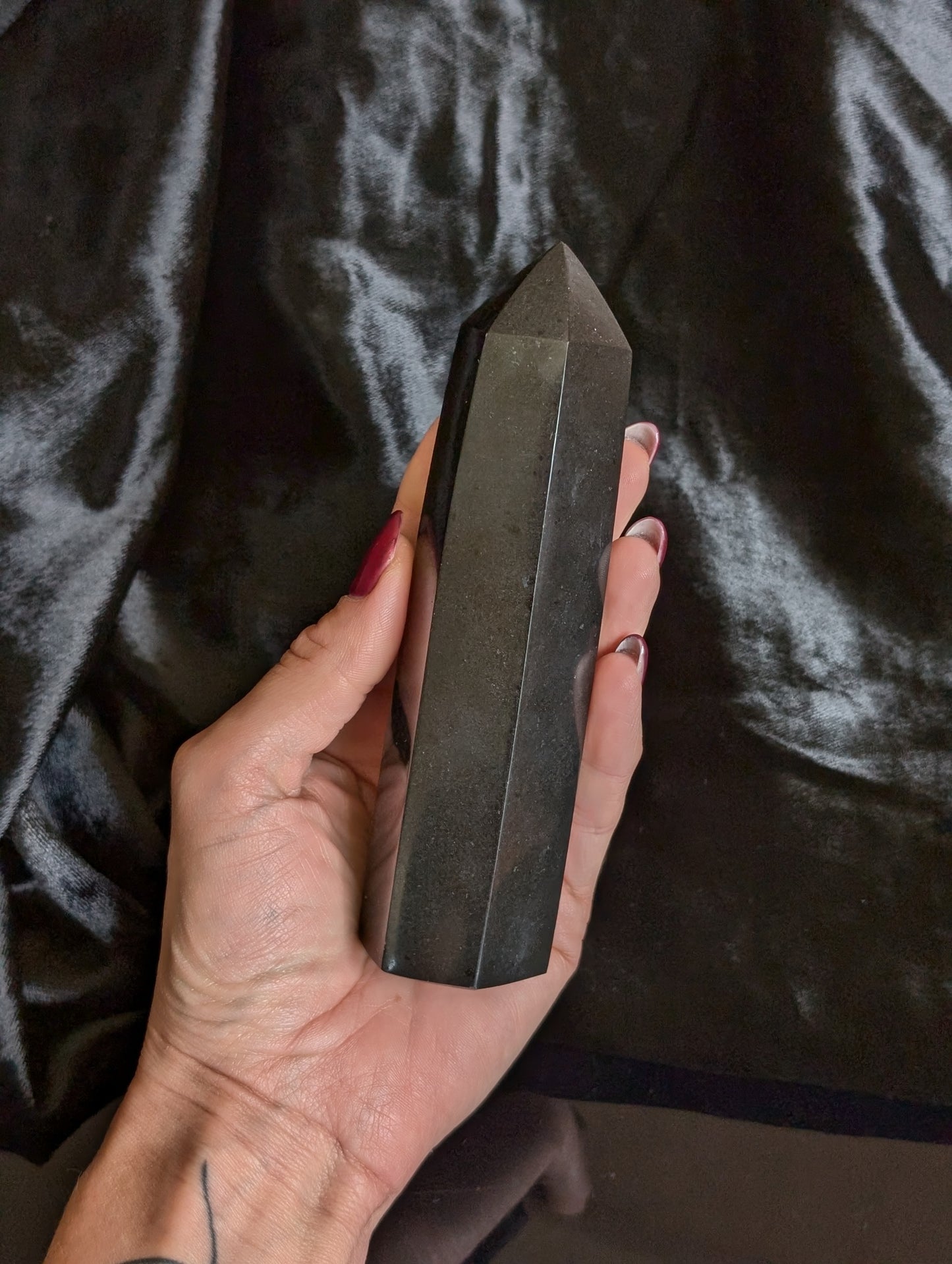 Pointe tourmaline Noire à poser 0.4  kilogrammes 15 cm