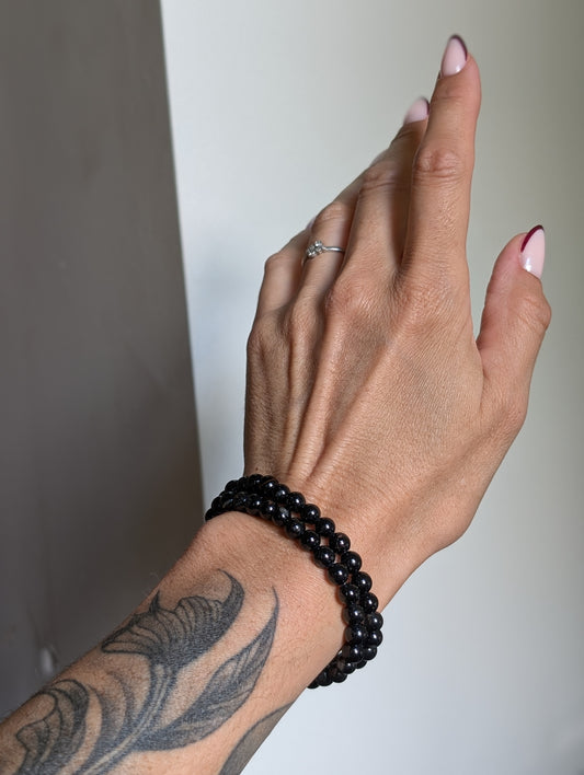 Bracelet 6 mm tourmaline noire avec quartz 16-18 cm