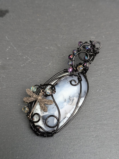 Collier wirewrap opale à dendrites ou merlinite