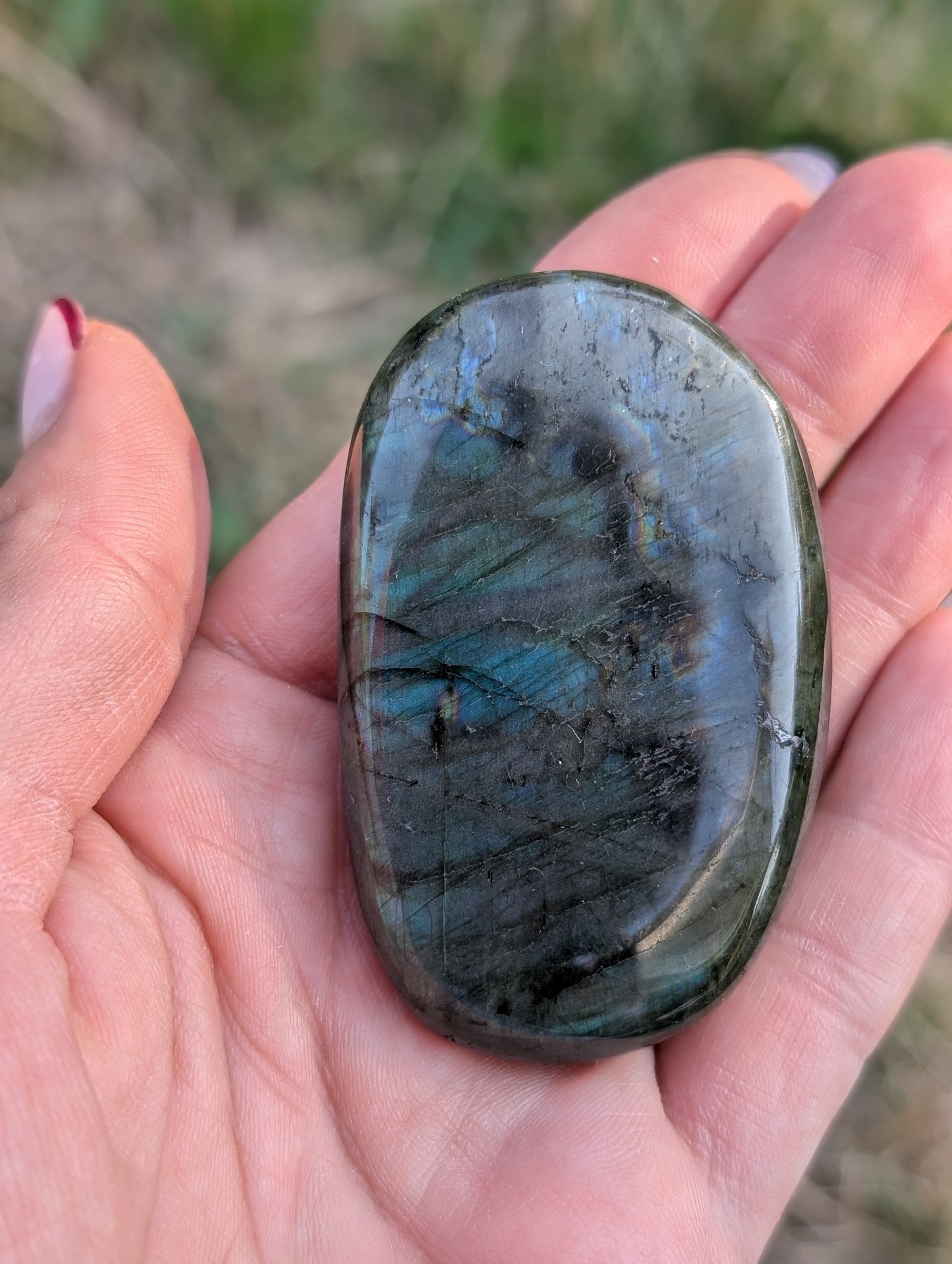 Galet de labradorite photo contractuelle