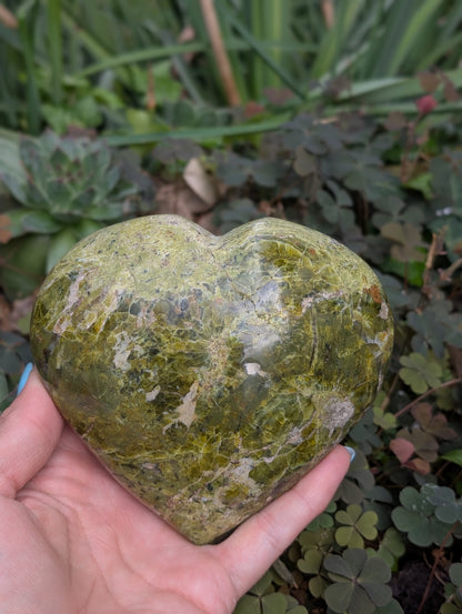 Coeur en opale verte photo contractuelle