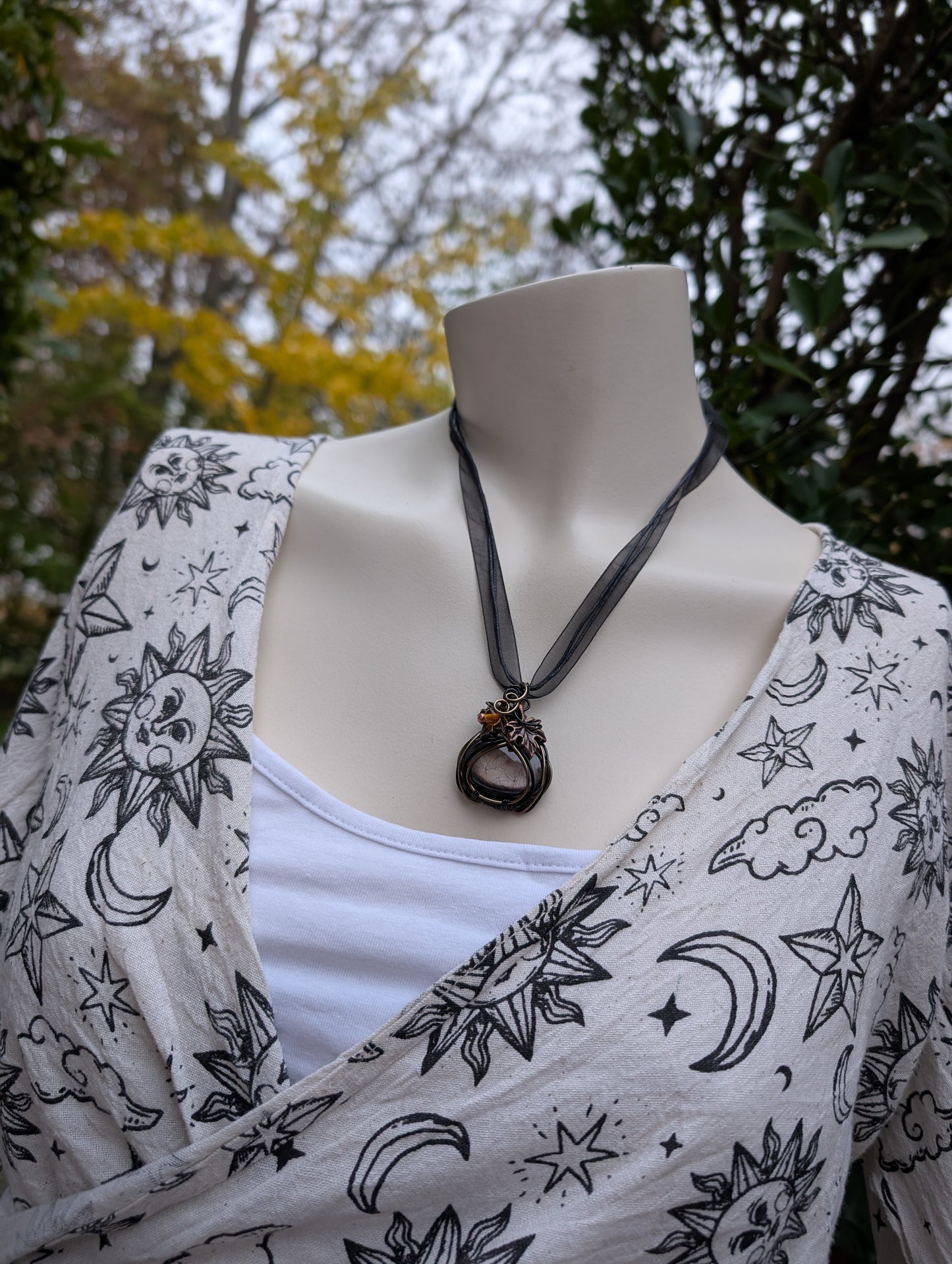 Collier  avec saphir - corindon