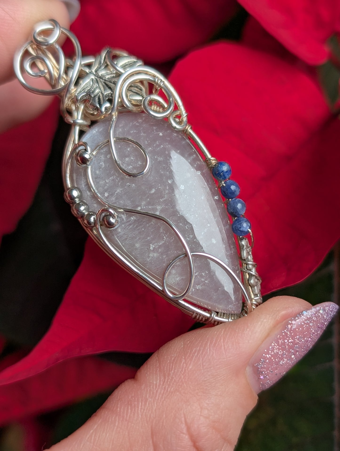 Collier Elfique avec pierre de lune et sodalites