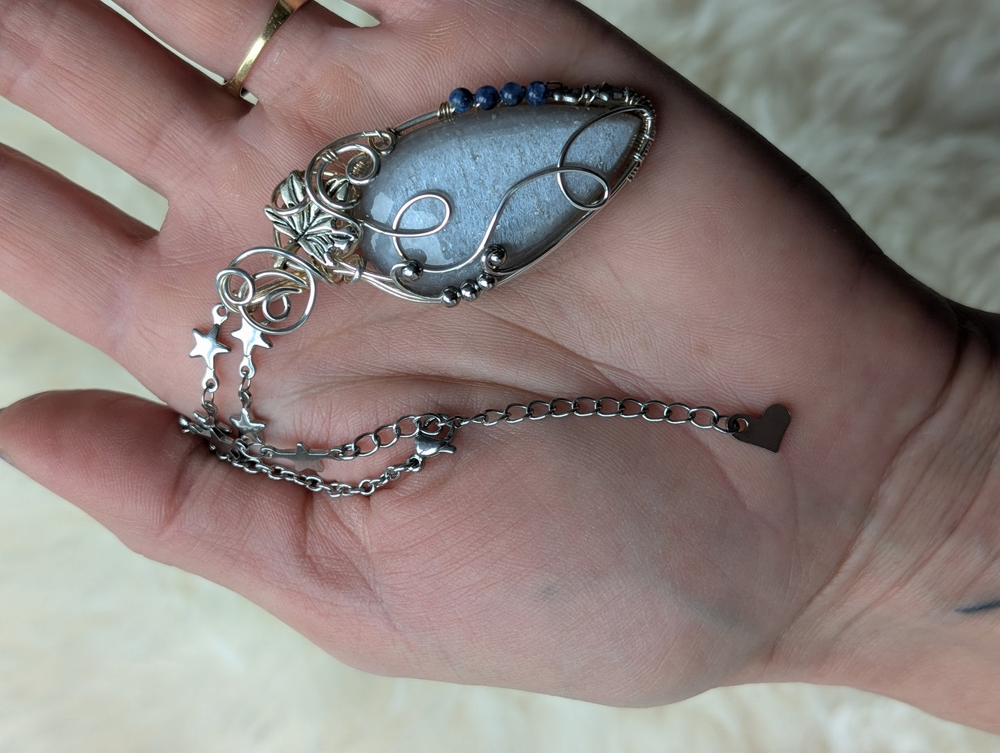 Collier Elfique avec pierre de lune et sodalites