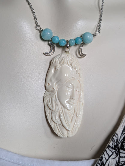 Collier Totémique artisanal unique femme et cheval avec Amazonites