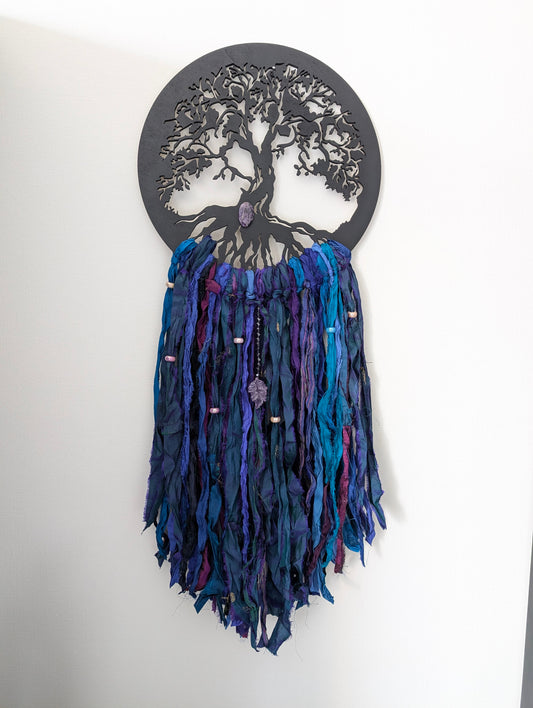 Décoration bois du Jura et soie modèle unique boho chic 74cm