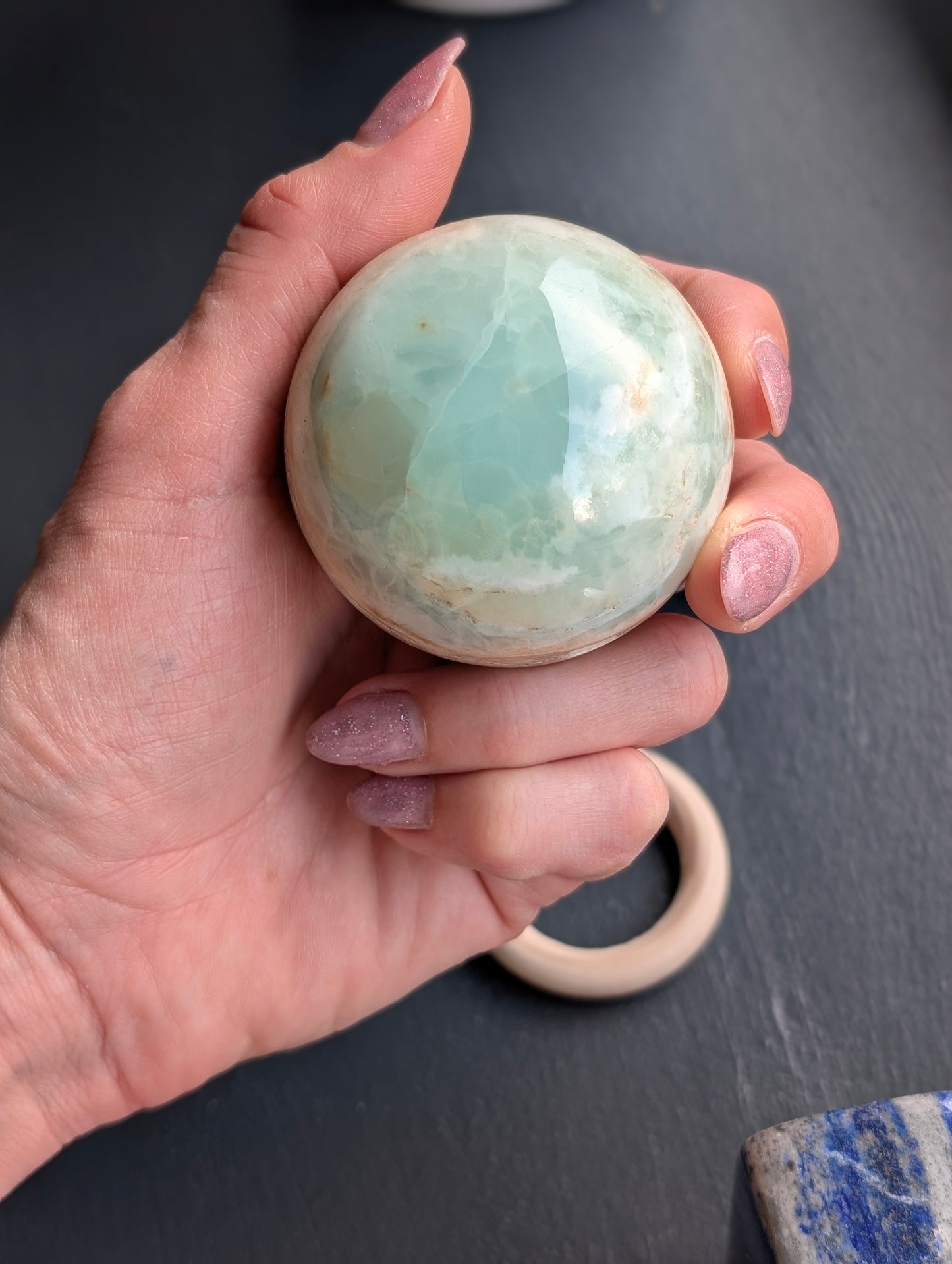 Sphère de calcite bleue 5.8 cm