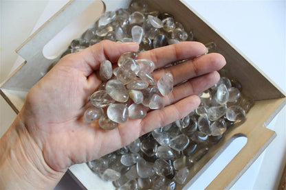 Petite Pierre roulée en quartz fumé ou enfumé - Aurore Lune 