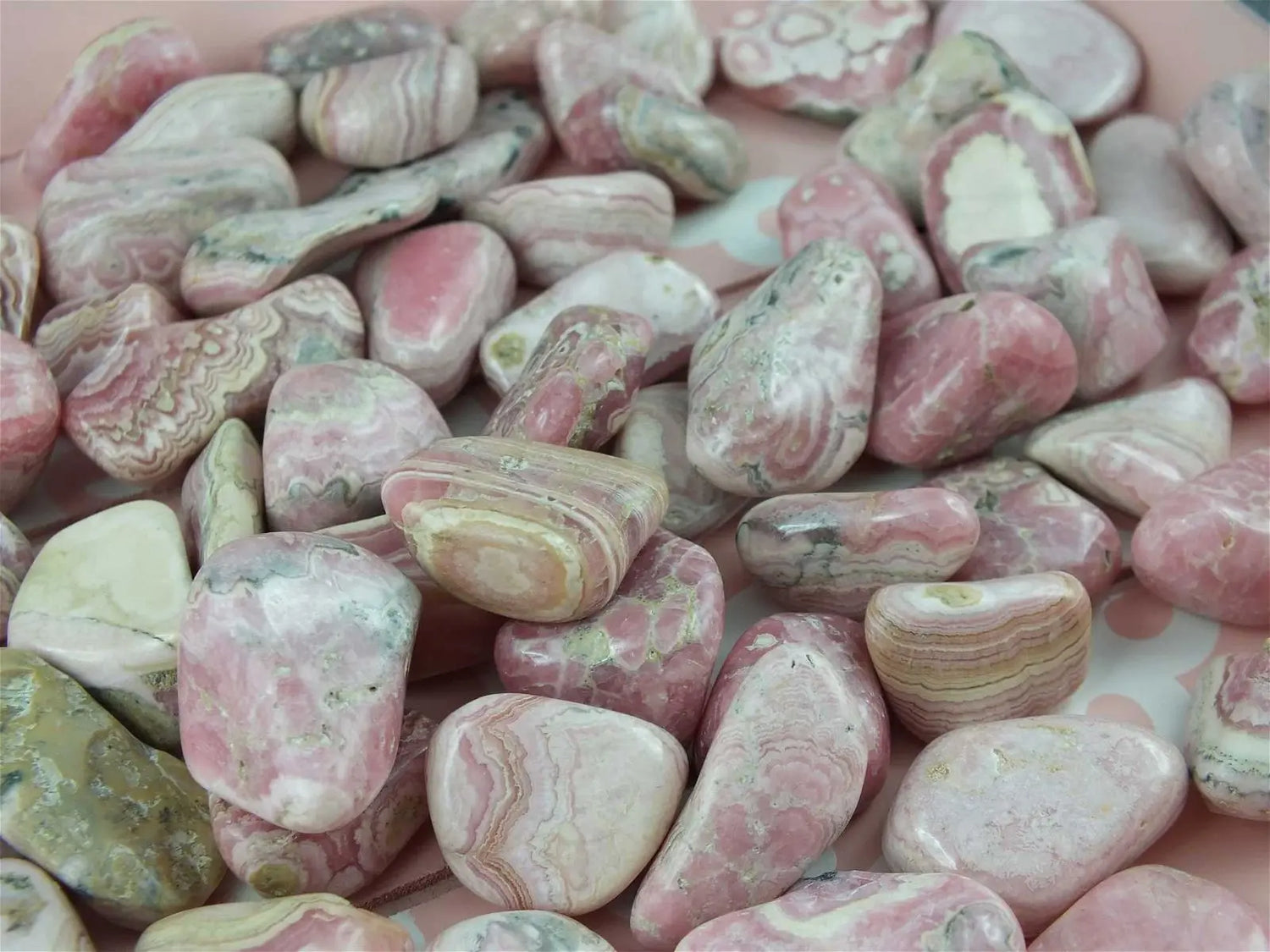 Pierre roulée de rhodochrosite unité - Aurore Lune 