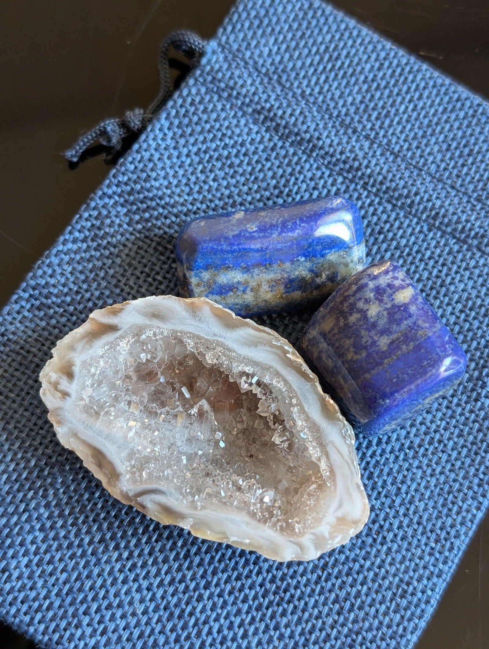 Pochon à offrir agate et lapis lazuli - Aurore Lune 