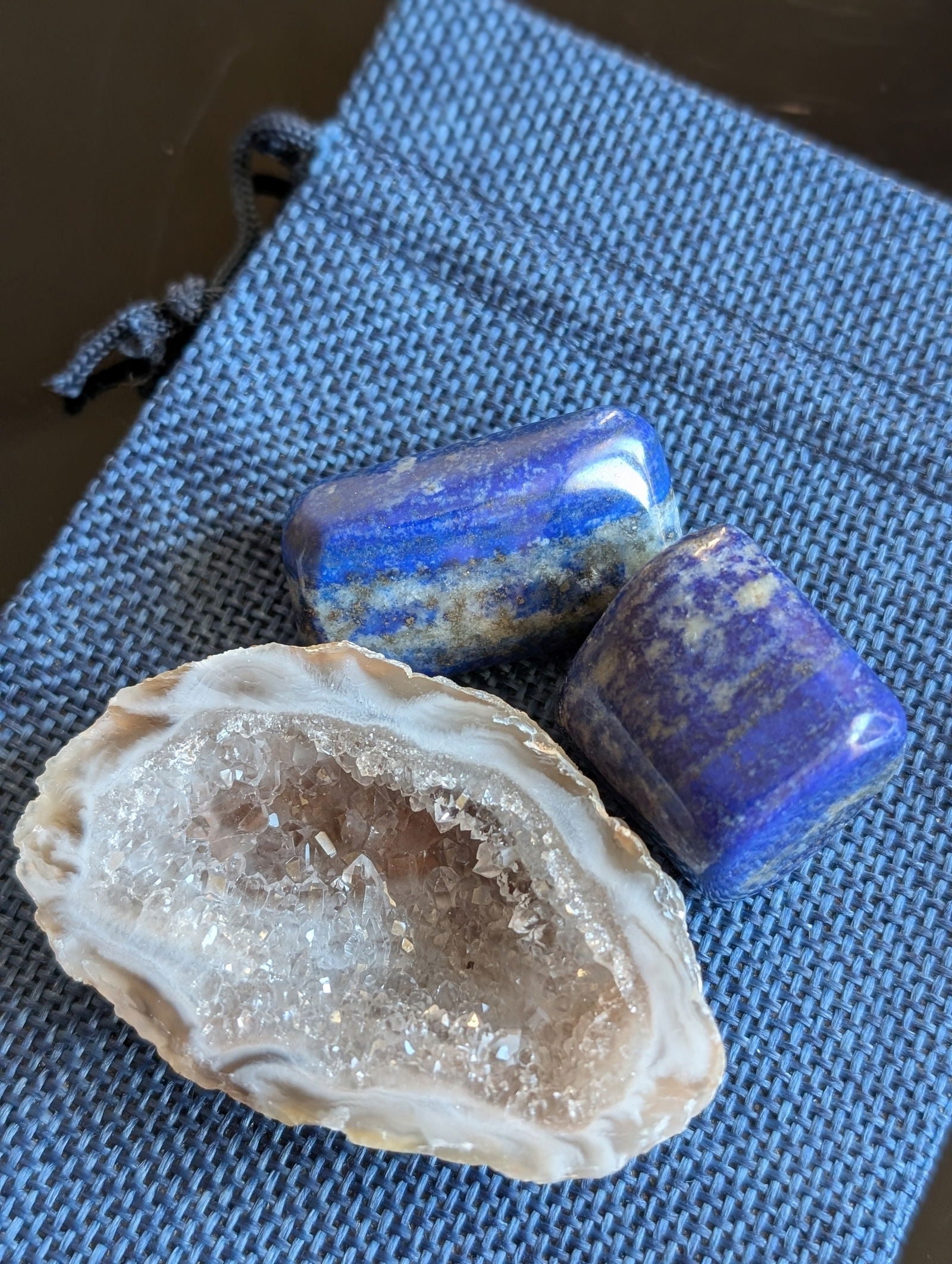 Pochon à offrir agate et lapis lazuli - Aurore Lune 