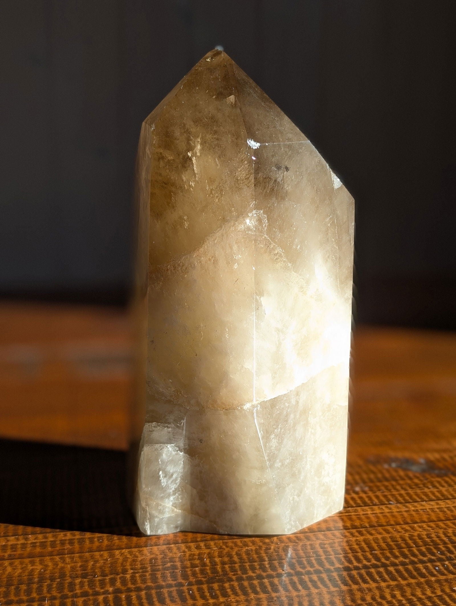 Pointe de citrine 2.7 kg - Aurore Lune 