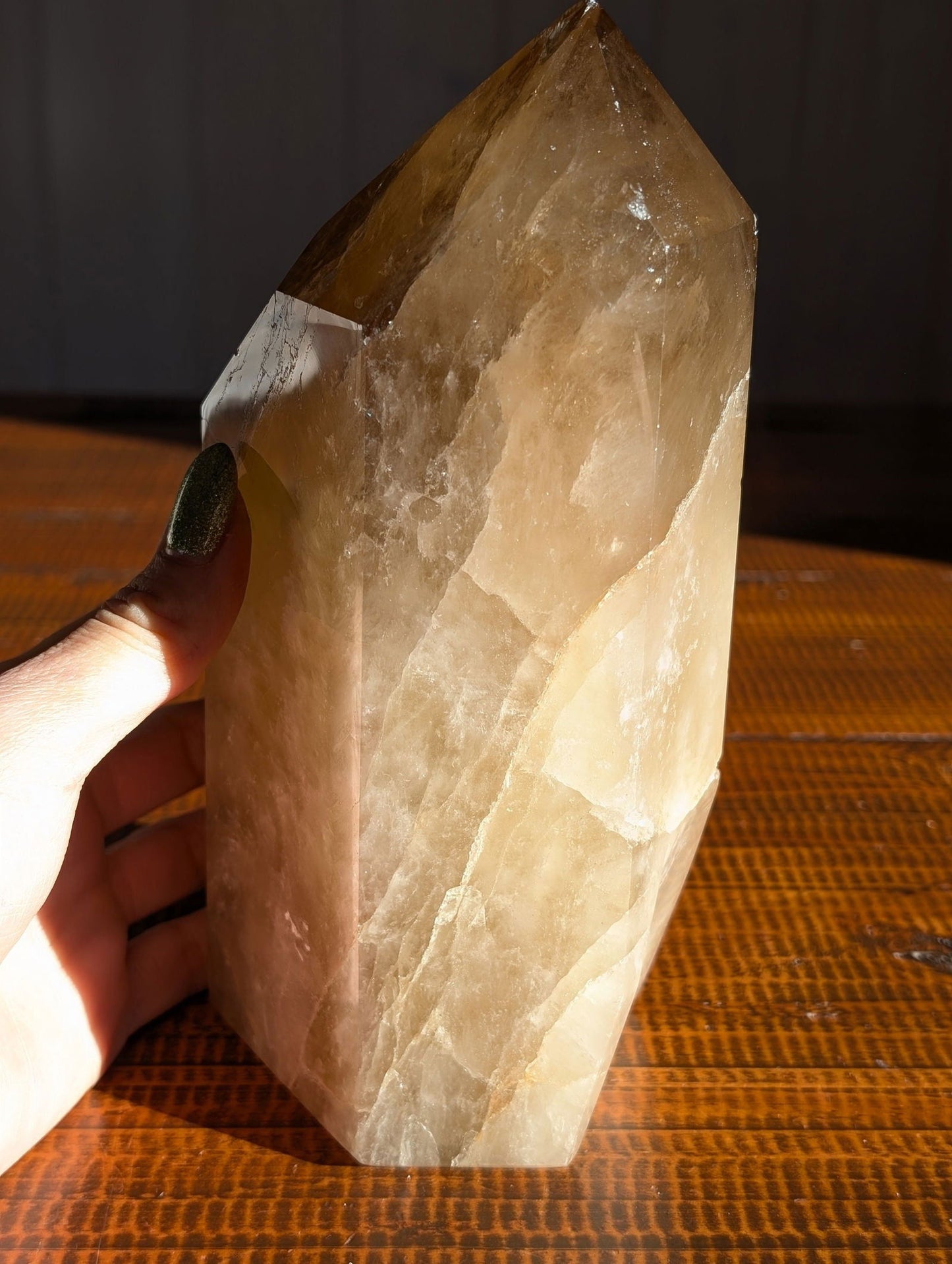 Pointe de citrine 2.7 kg - Aurore Lune 