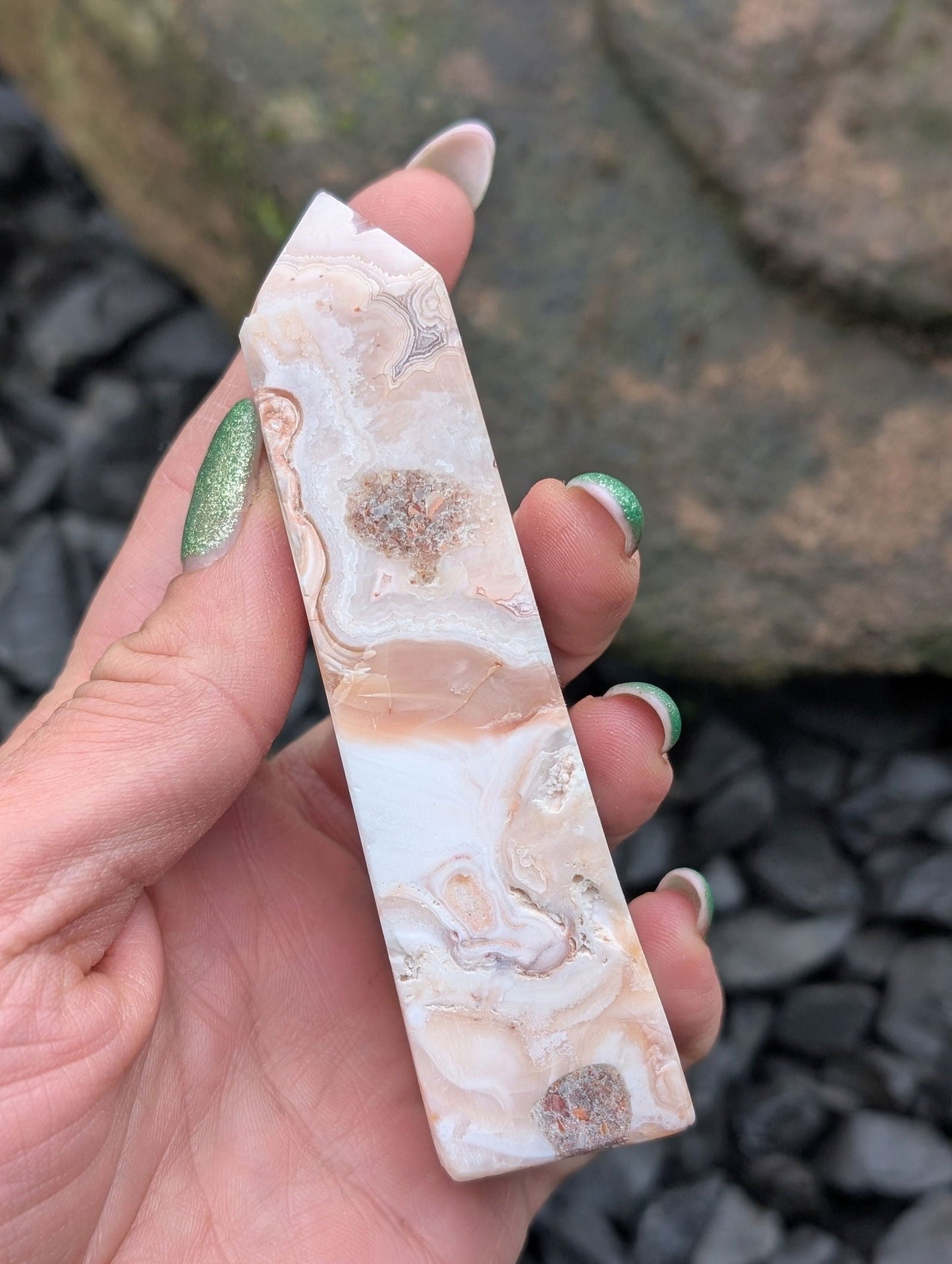 Pointe en agate crazy lace - Aurore Lune 