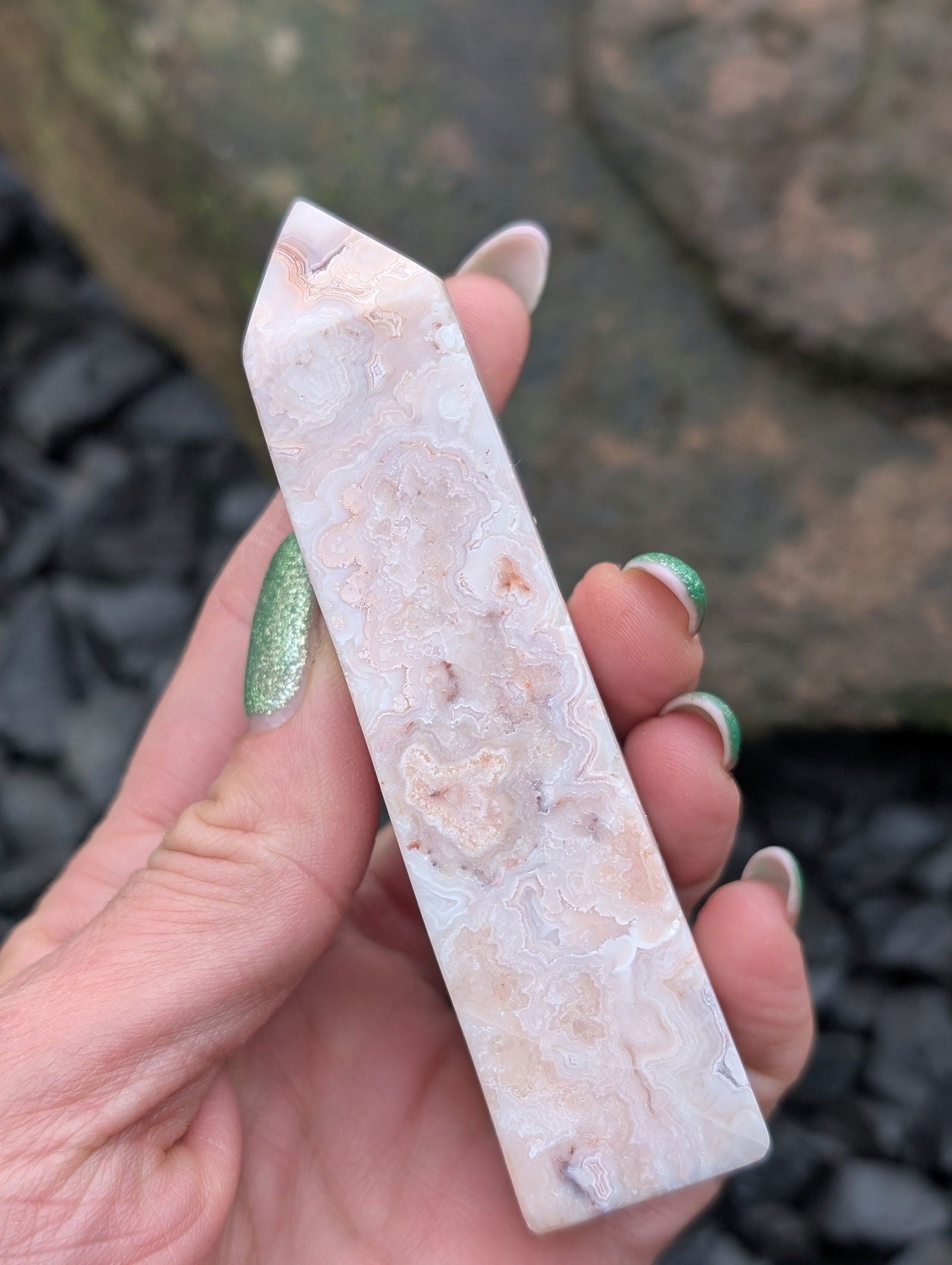 Pointe en agate crazy lace - Aurore Lune 
