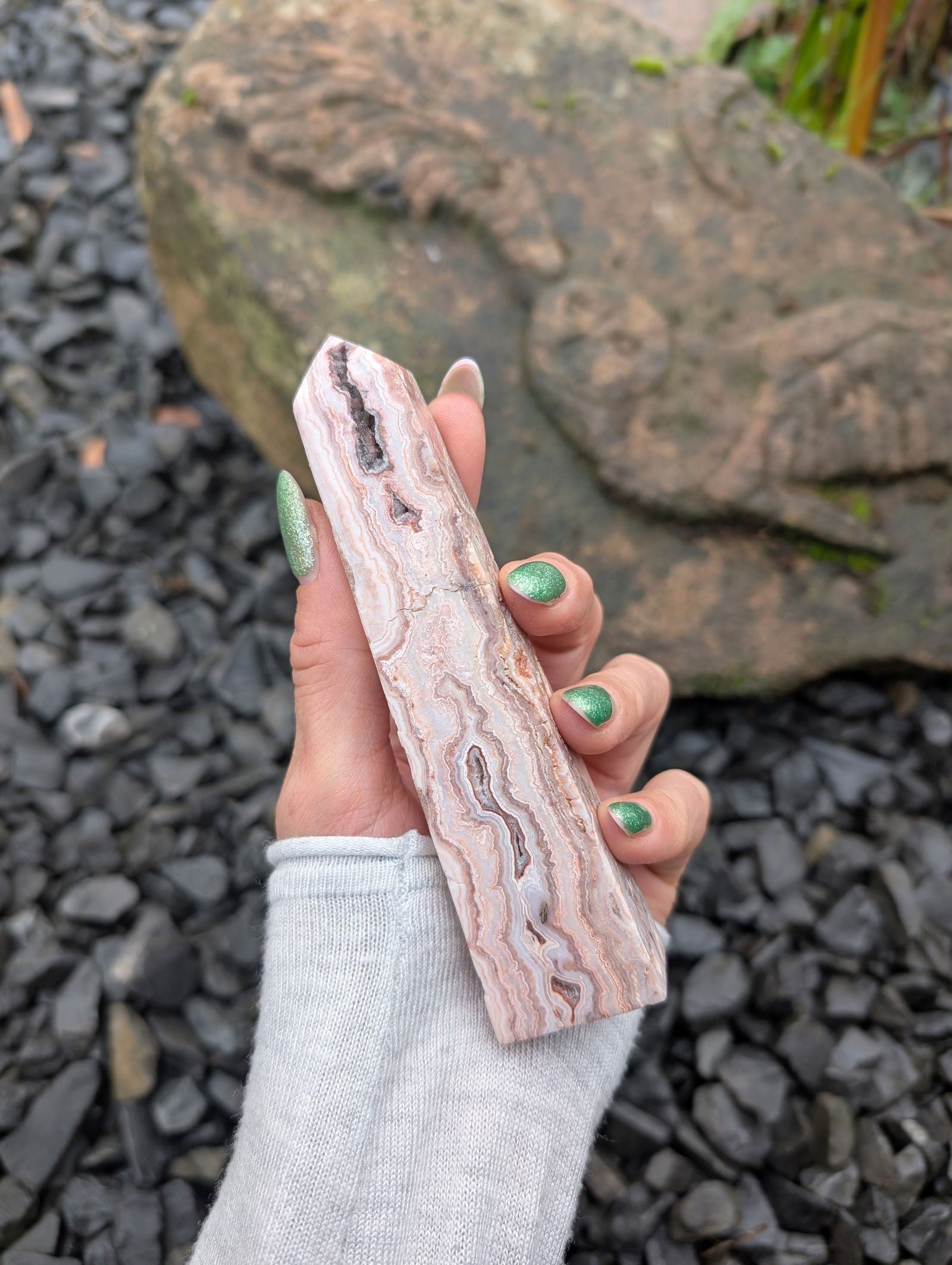 Pointe en agate crazy lace - Aurore Lune 