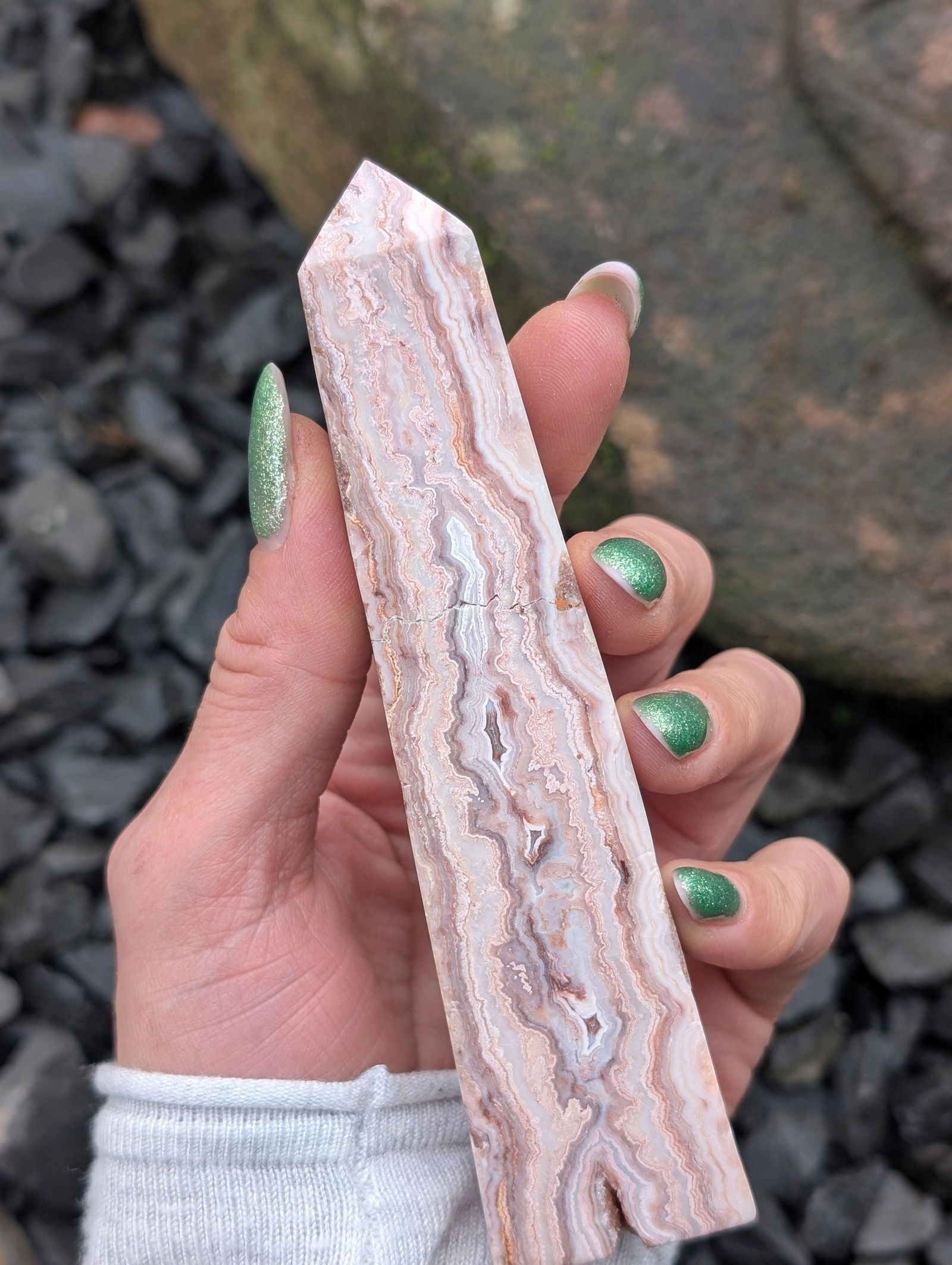 Pointe en agate crazy lace - Aurore Lune 