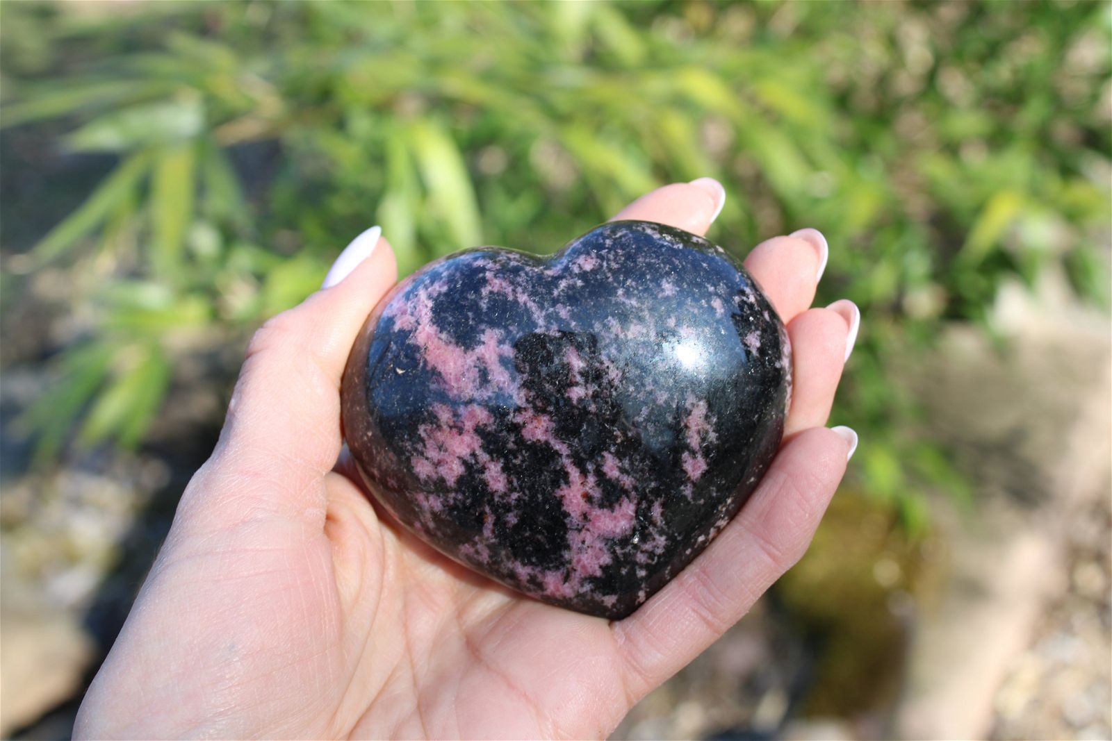 Rhodonite en coeur - Aurore Lune 