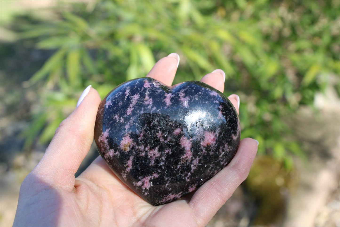 Rhodonite en coeur - Aurore Lune 