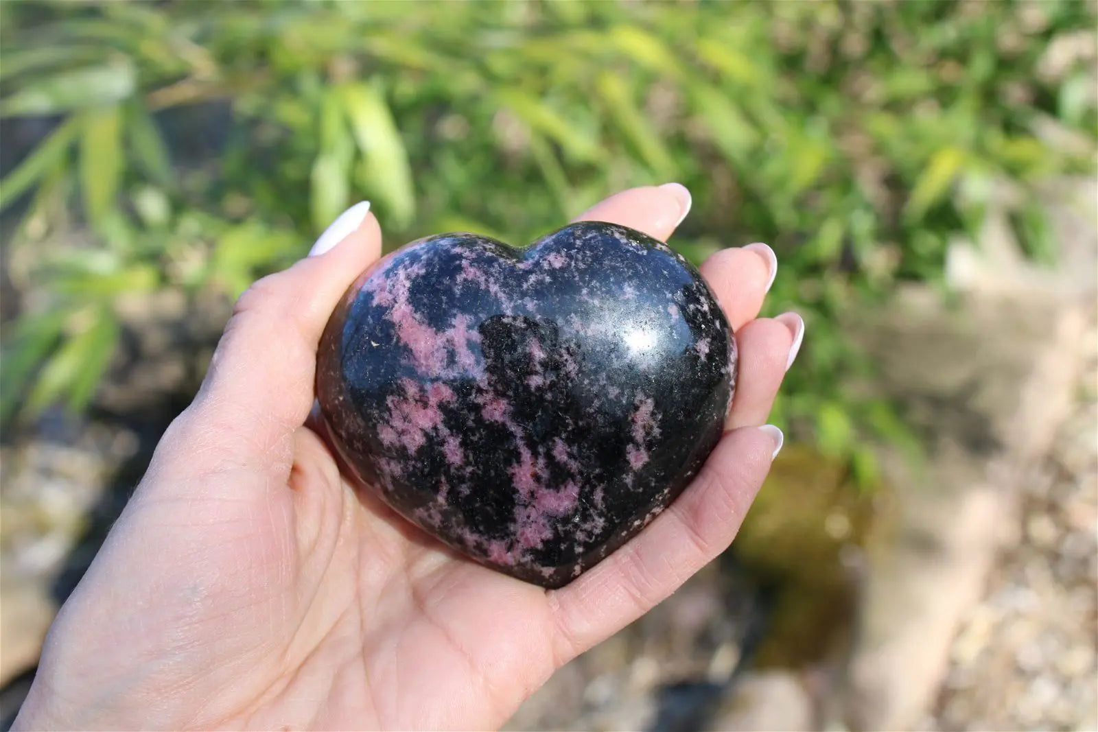 Rhodonite en coeur - Aurore Lune 