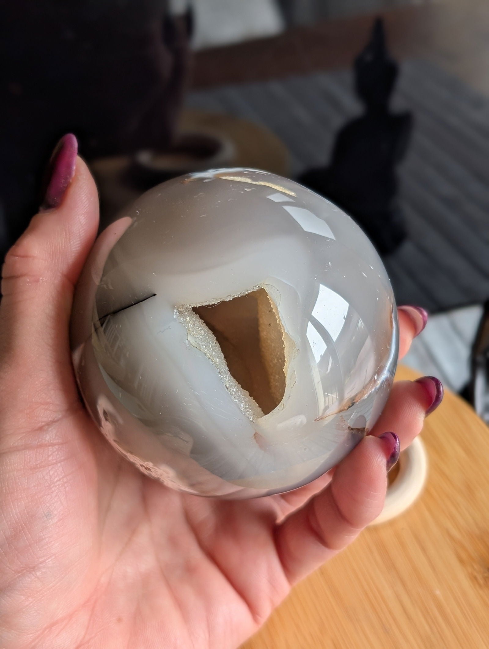 Sphere agate cristallisée 8 cm - Aurore Lune 