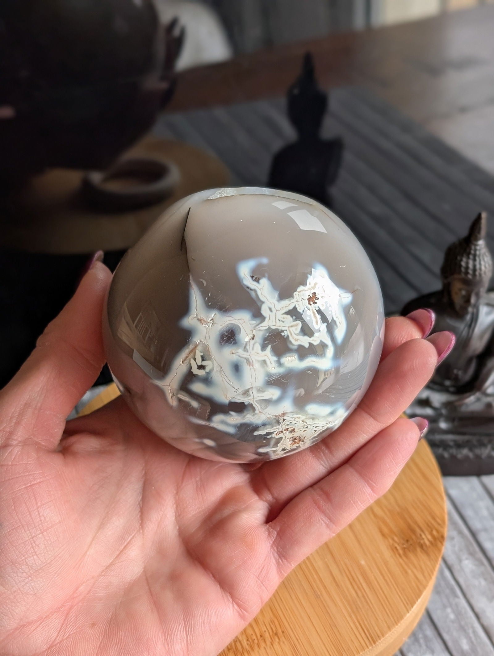 Sphere agate cristallisée 8 cm - Aurore Lune 