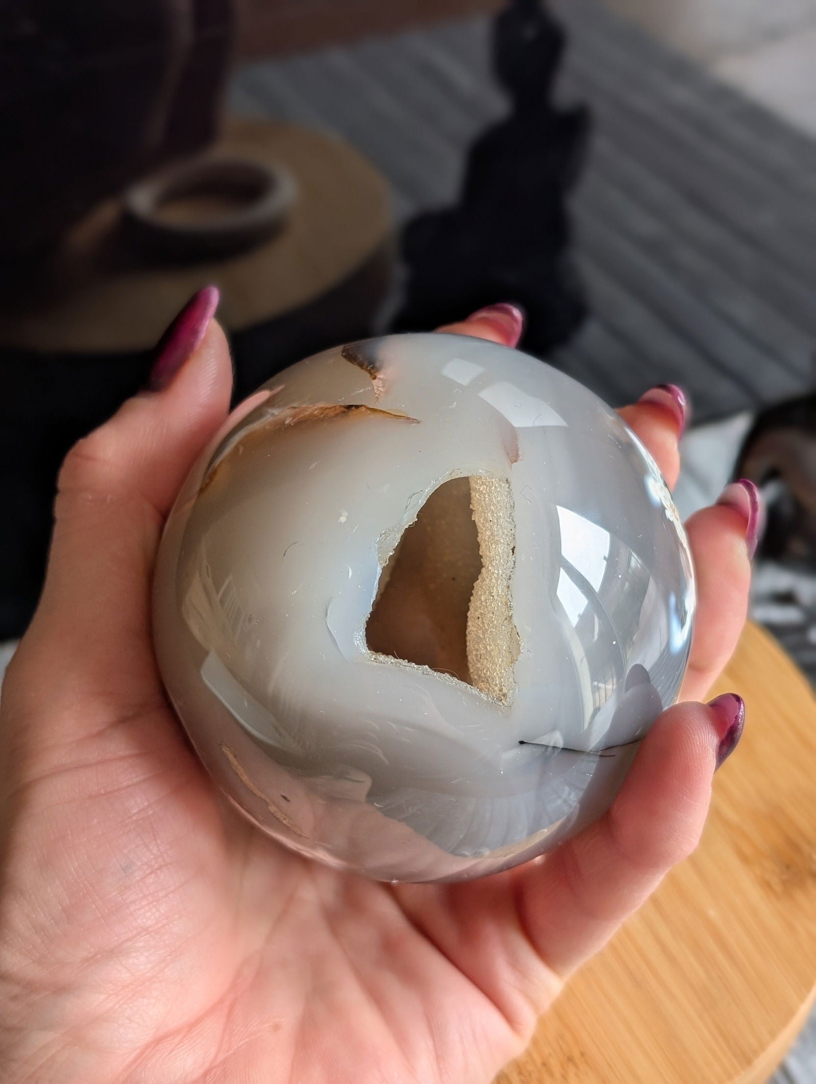 Sphere agate cristallisée 8 cm - Aurore Lune 