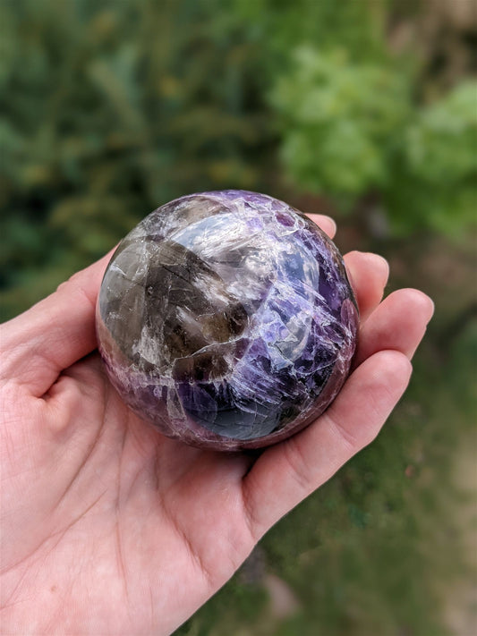 Sphère en Améthyste avec socle 429 grammes 7.1 cm *5* - Aurore Lune 