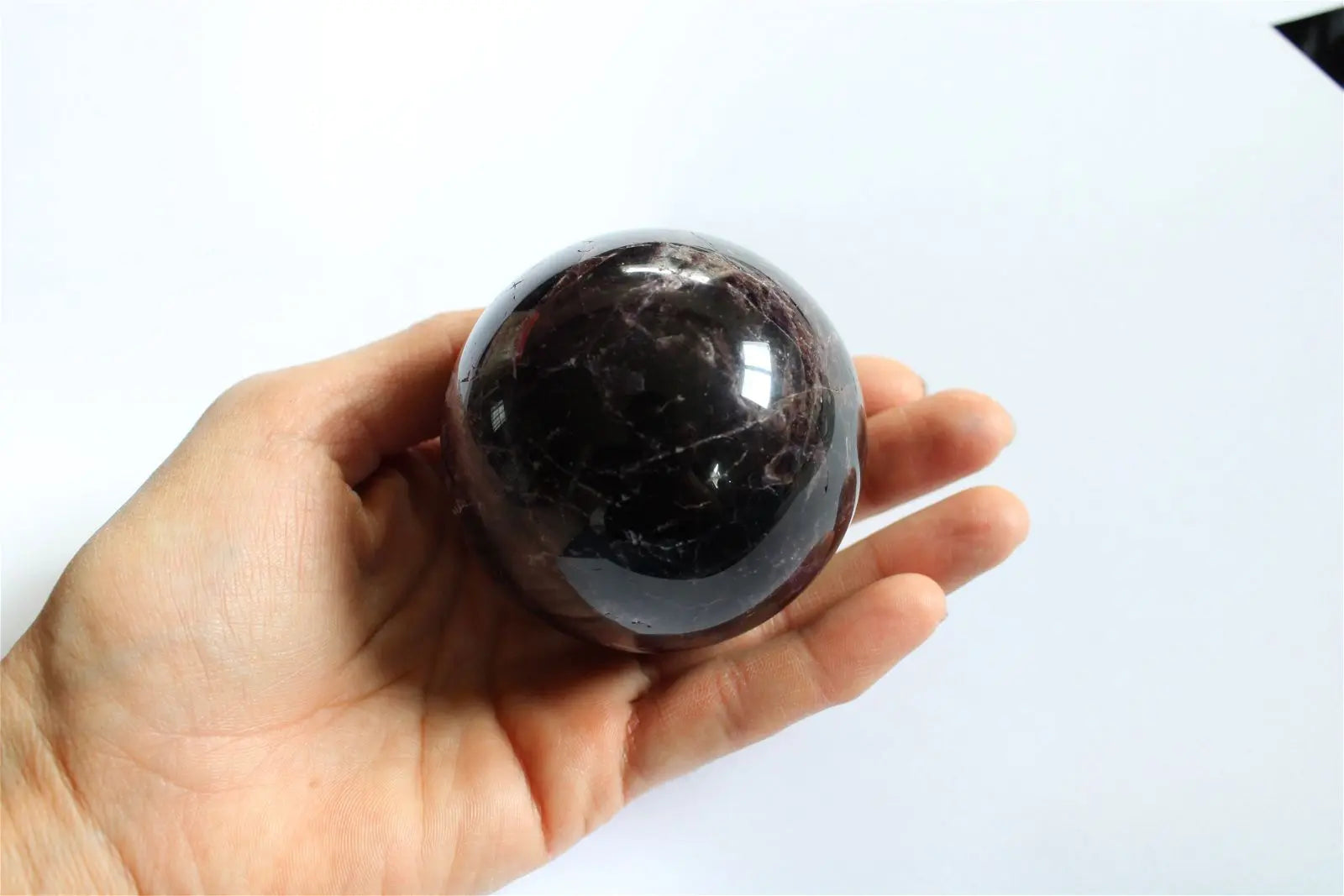 Sphère en Améthyste avec socle 429 grammes 7.1 cm *5* - Aurore Lune 