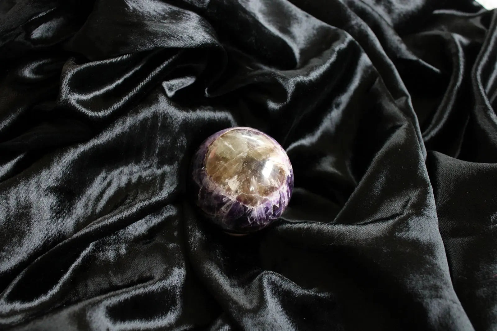 Sphère en Améthyste avec socle 429 grammes 7.1 cm *5* - Aurore Lune 