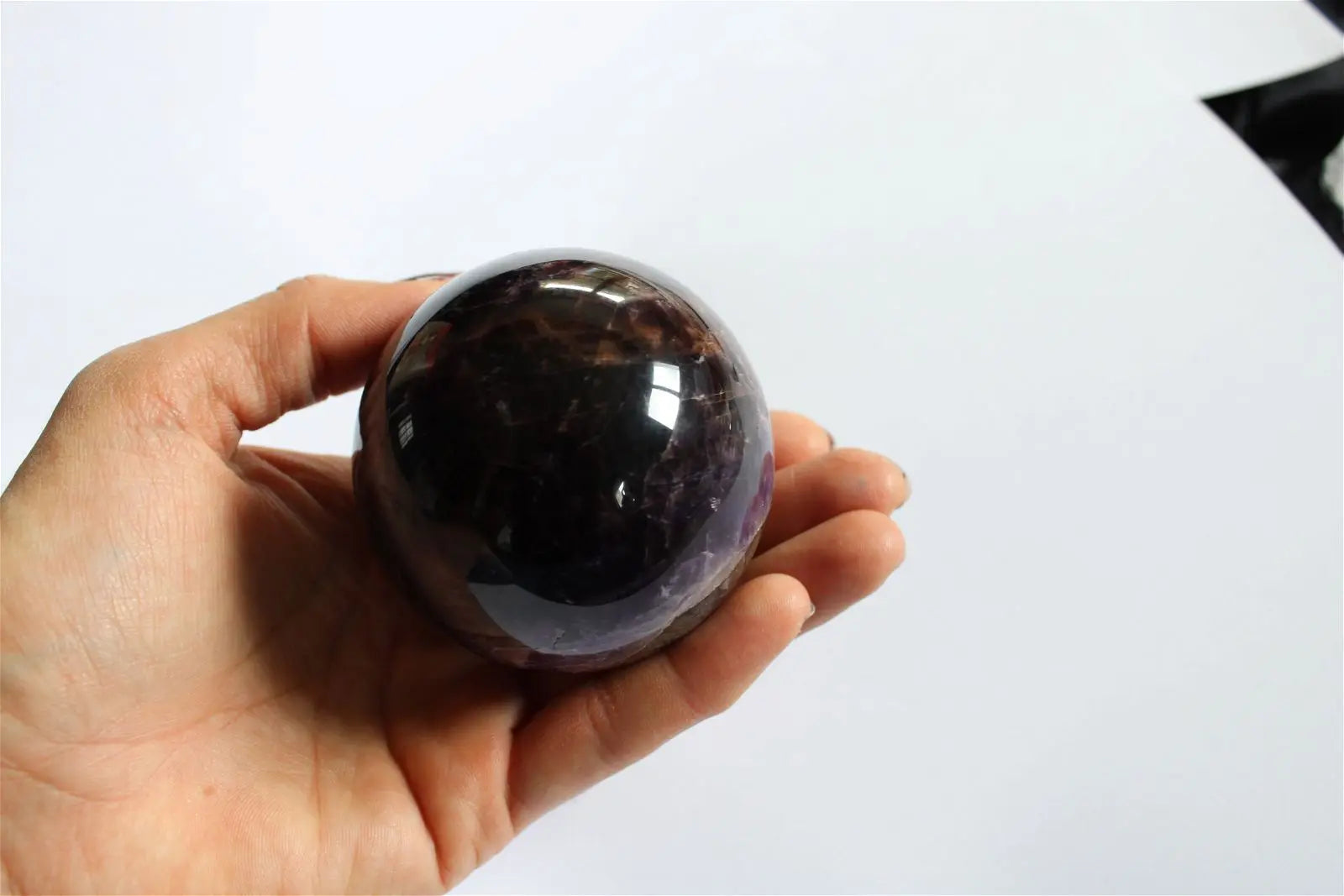 Sphère en Améthyste avec socle 429 grammes 7.1 cm *5* - Aurore Lune 