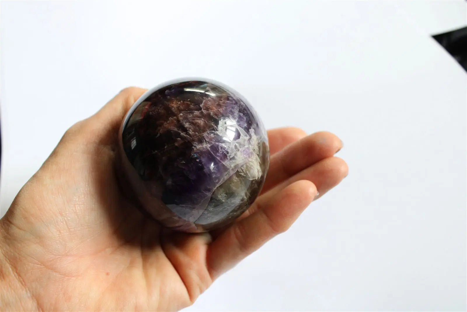 Sphère en Améthyste avec socle 429 grammes 7.1 cm *5* - Aurore Lune 