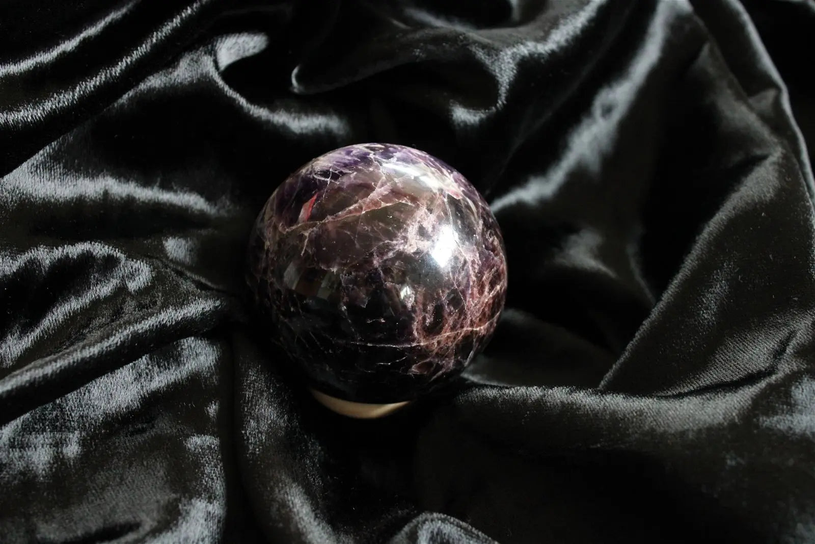 Sphère en Améthyste avec socle 429 grammes 7.1 cm *5* - Aurore Lune 