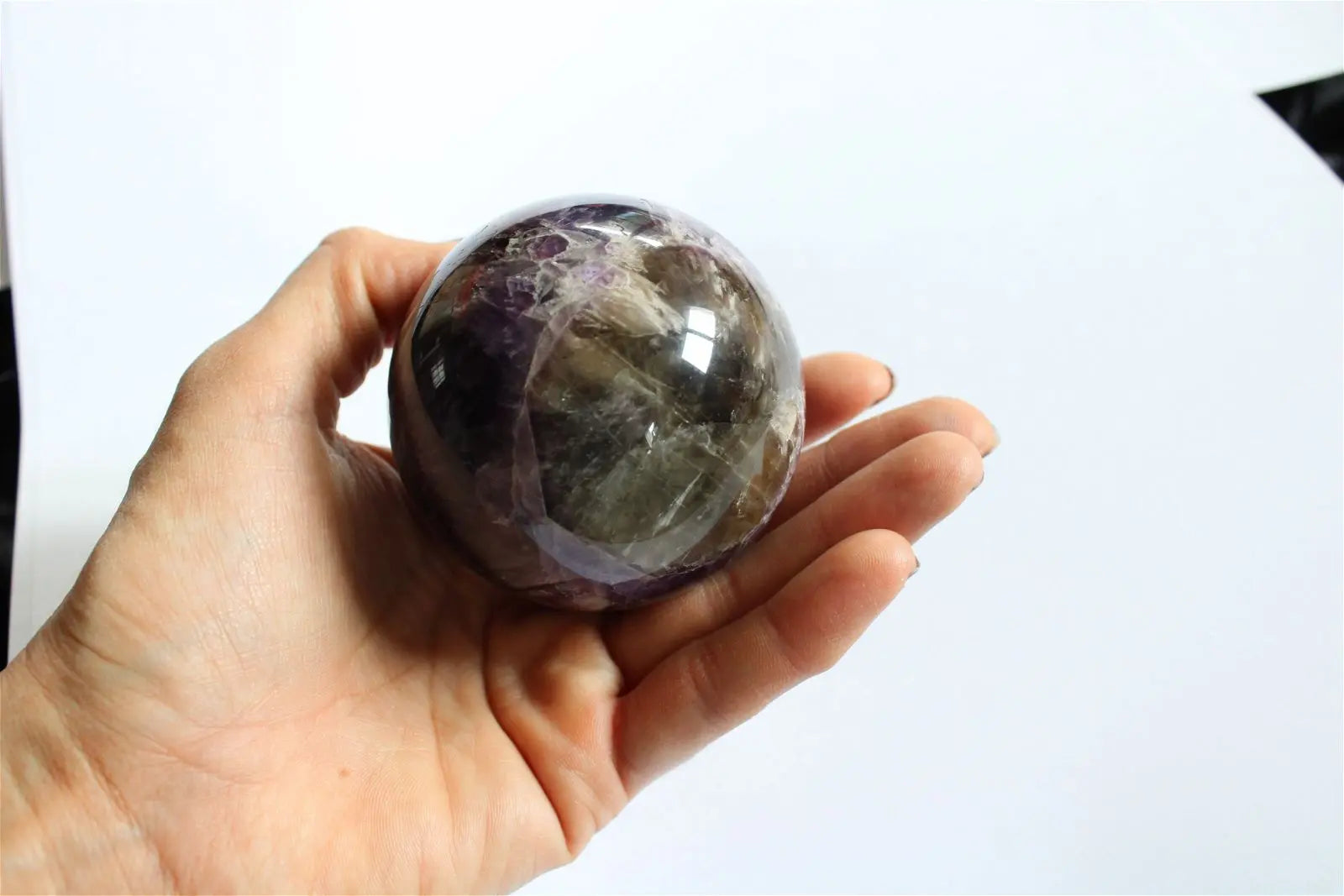Sphère en Améthyste avec socle 429 grammes 7.1 cm *5* - Aurore Lune 