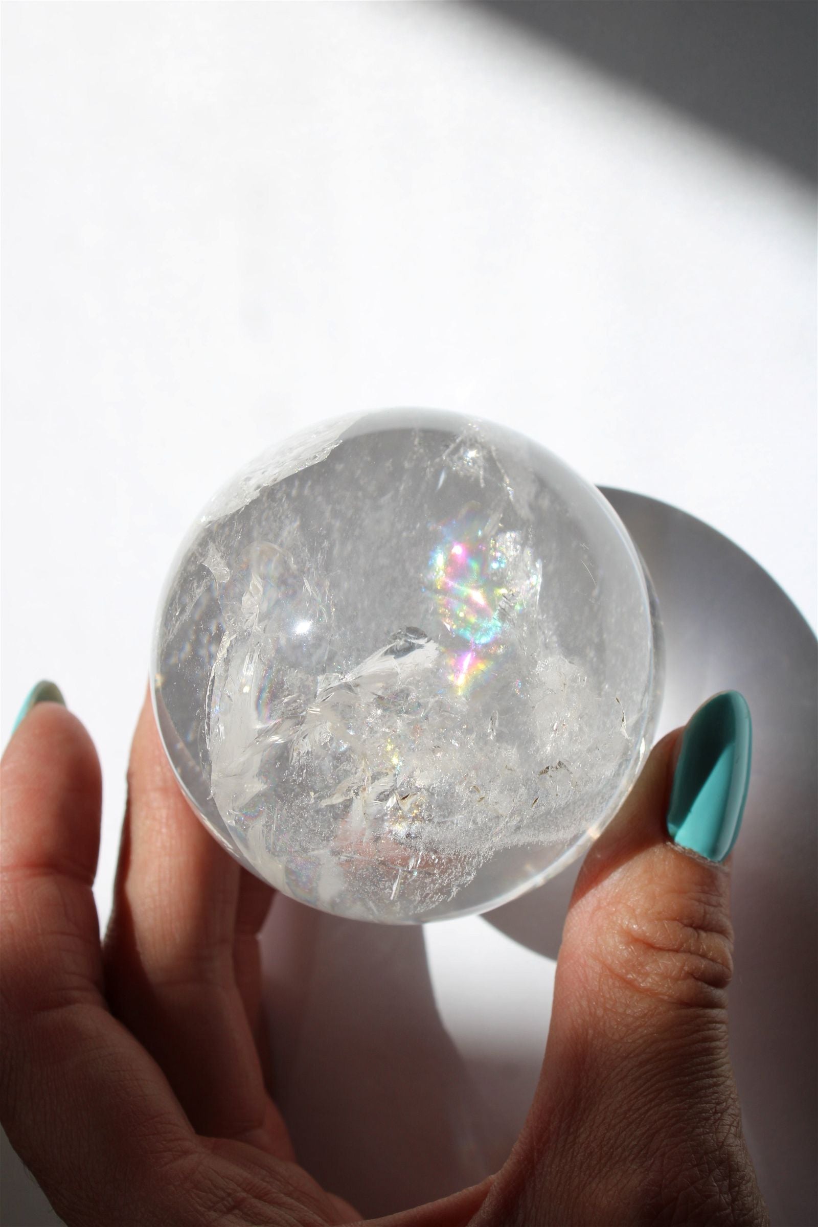 Sphère en cristal de roche avec support 6.3 cm - Aurore Lune 
