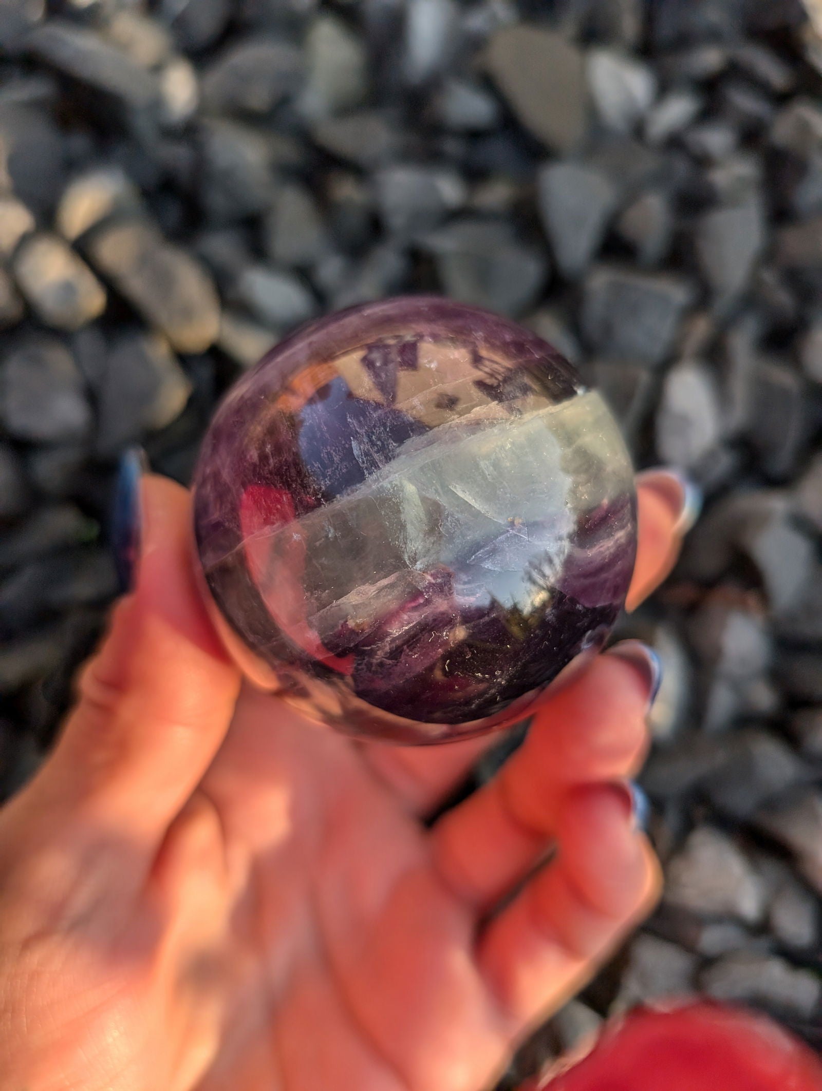 Sphère en fluorite violette et verte - Aurore Lune 