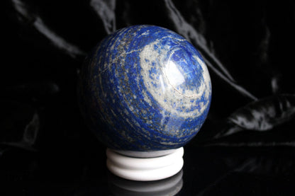 Sphère lapis lazuli 2.522 kg 11.5 cm - Aurore Lune 