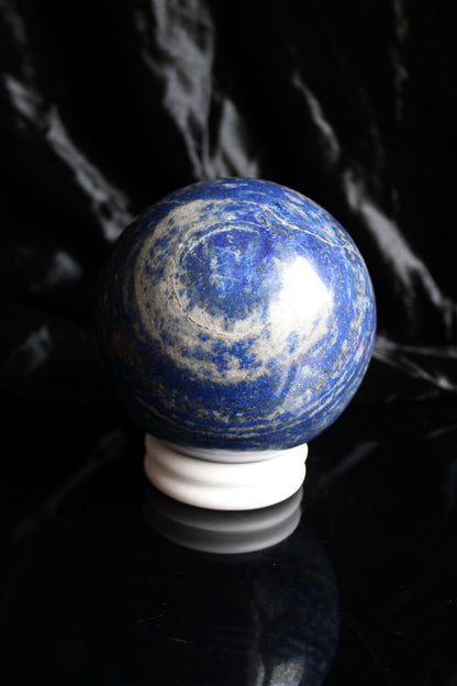 Sphère lapis lazuli 2.522 kg 11.5 cm - Aurore Lune 