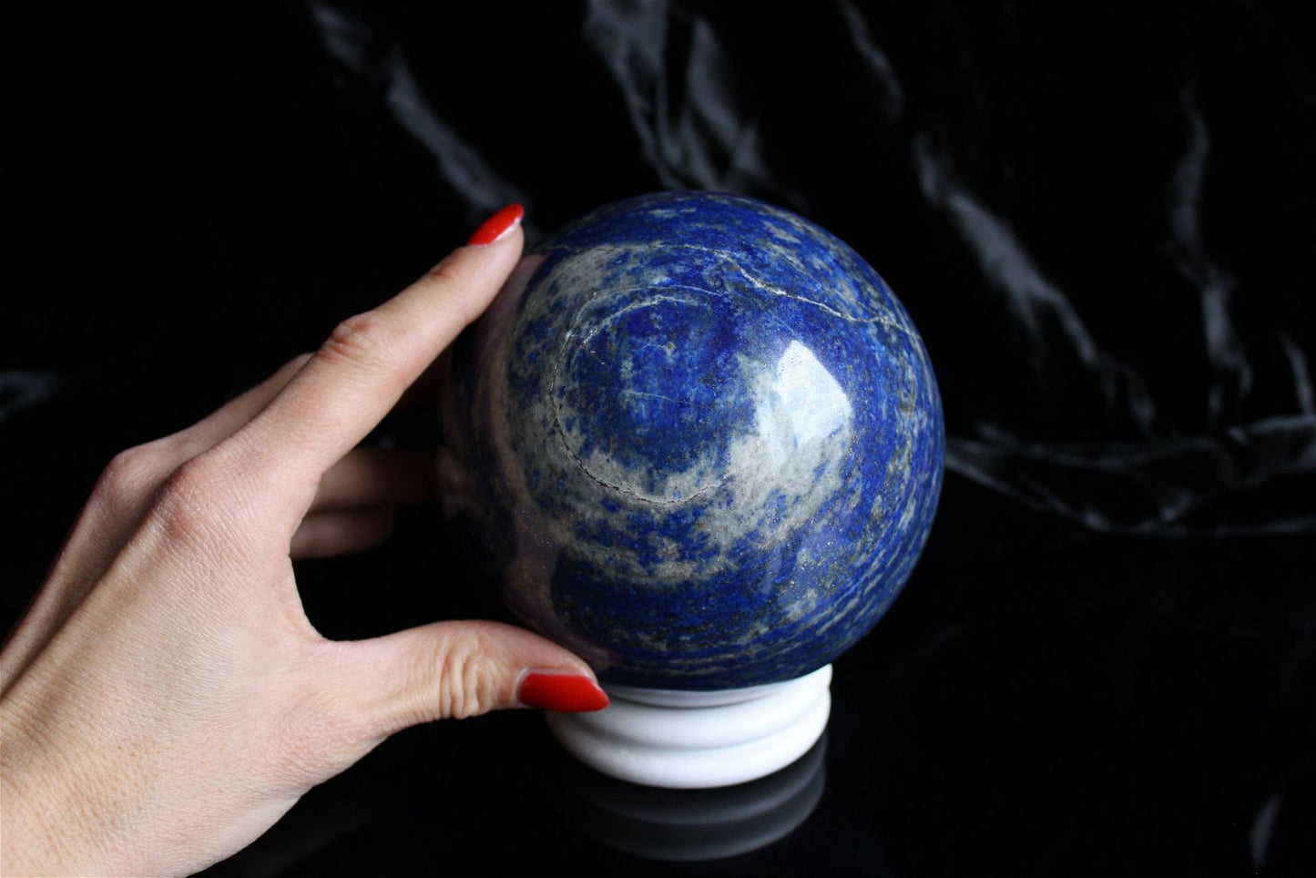 Sphère lapis lazuli 2.522 kg 11.5 cm - Aurore Lune 