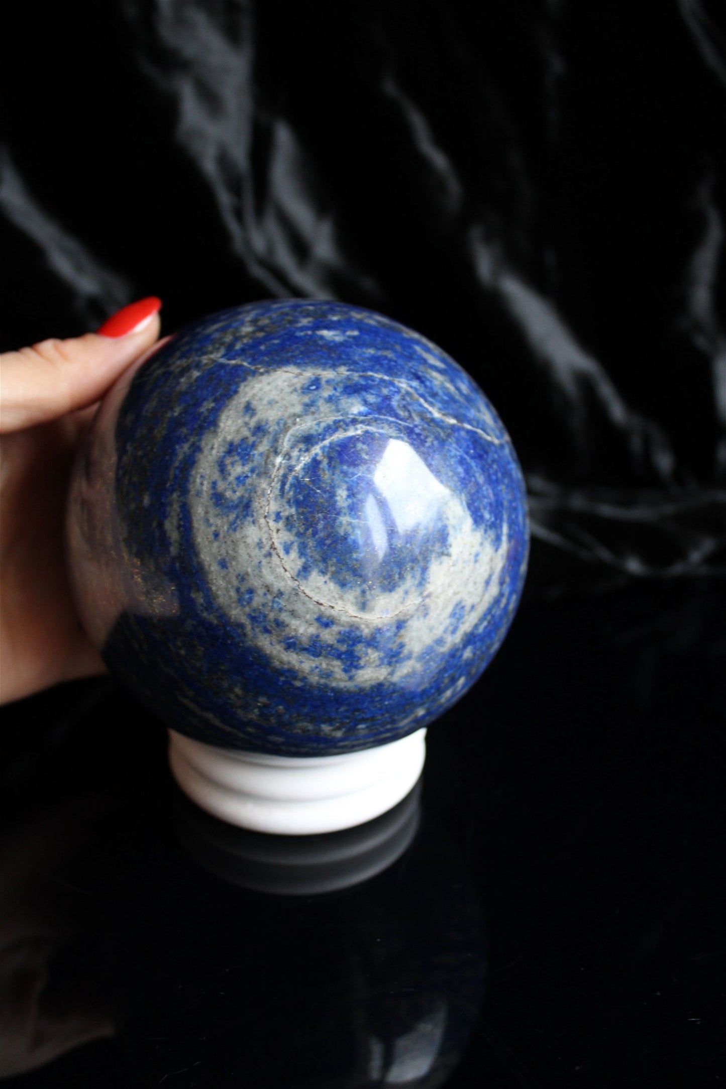 Sphère lapis lazuli 2.522 kg 11.5 cm - Aurore Lune 