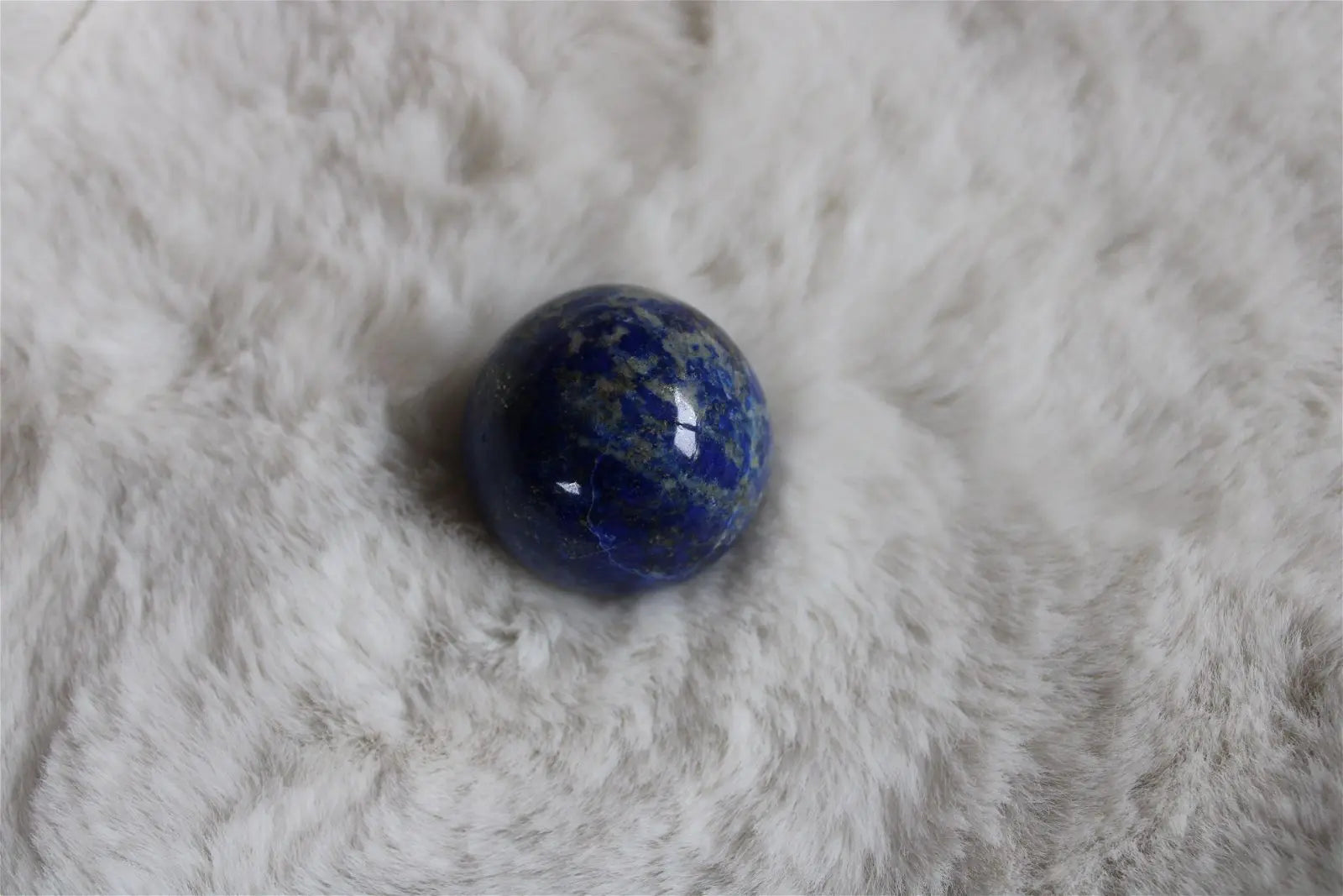 Sphère lapis lazuli 4 cm 92 grammes - Aurore Lune 