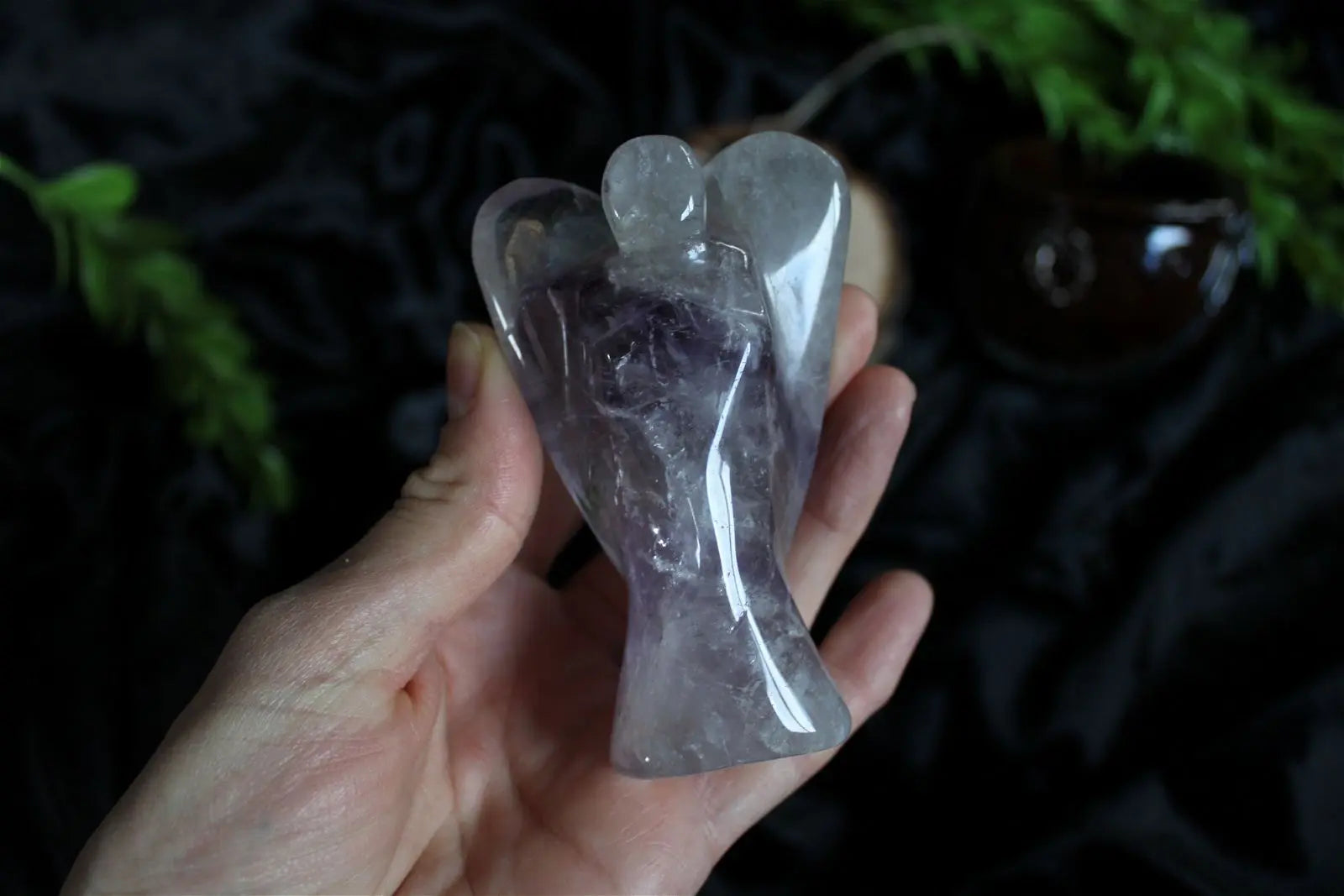 Statue XL ange en améthyste 9.4 cm de haut - Aurore Lune 