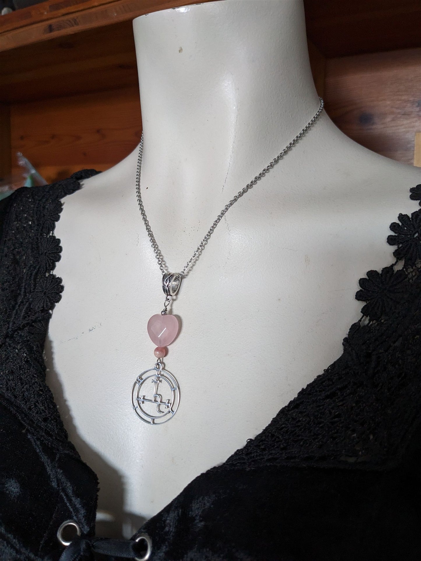 Talisman Lilith INOX collier coeur quartz rose rhodochrosite - Aurore Lune 