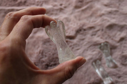 Un ange en cristal de roche 5 - 6 cm - Aurore Lune 