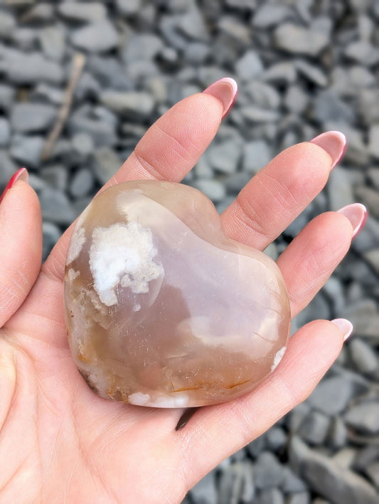Un coeur en agate sakura 6.5 cm - Aurore Lune 